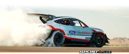 Samochód zdalnie sterowany RC #160375 Sport 3 Flux Ford Mustang Mach-E 1400 Model Auto RC