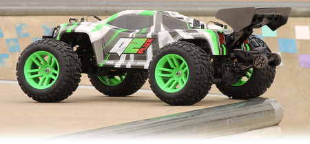 Samochód zdalnie sterowany RC #150408 Quantum2 XT Flux 1/10th Stadium Truck - Green Model Auto RC